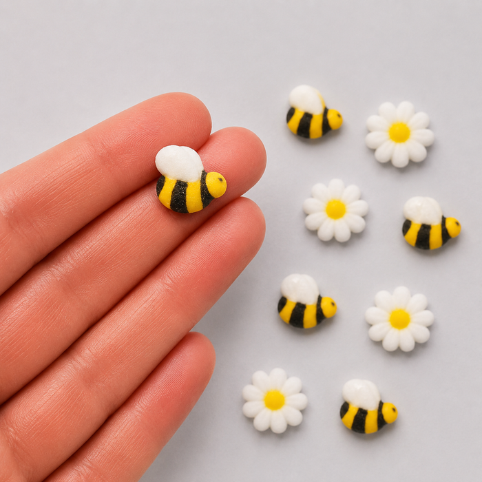 Edible Mini Daisy and Bee Cupcake Toppers | Handmade Sugar Flower Decorations for Cakes, Cupcakes & Cookies-24CT